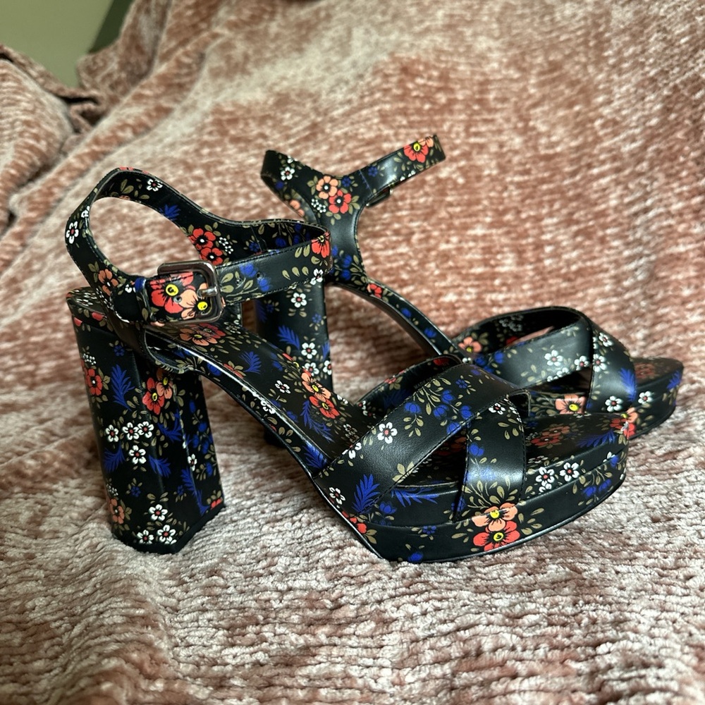NINE WEST Floral Platform Sandals - Black